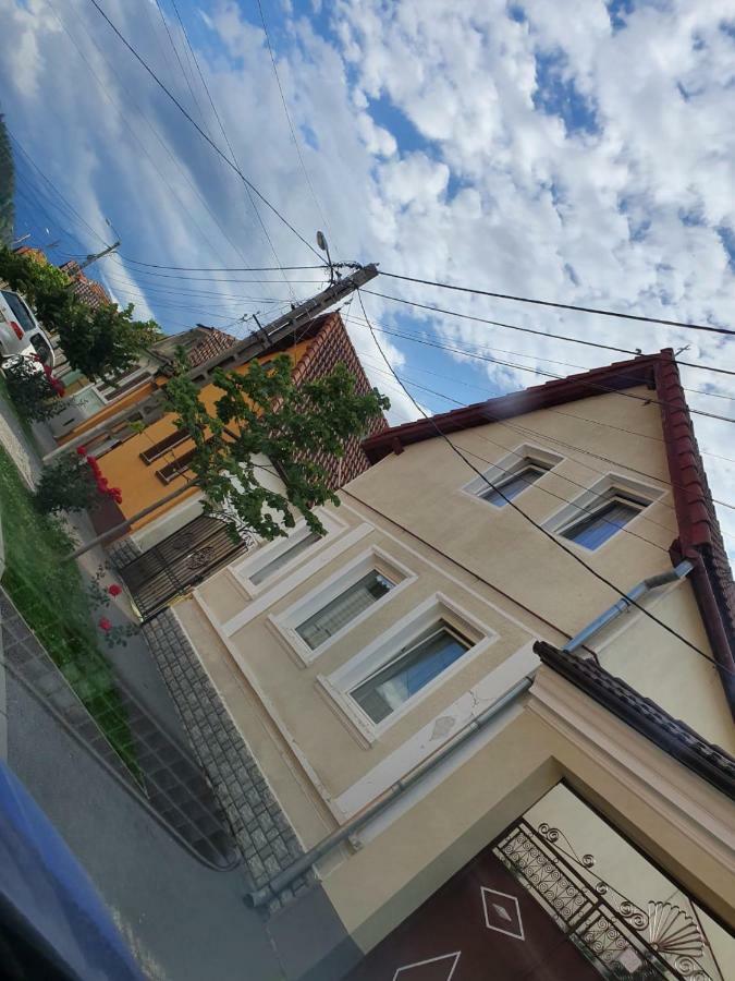 Casa Lucky Hotel Rîşnov Luaran gambar