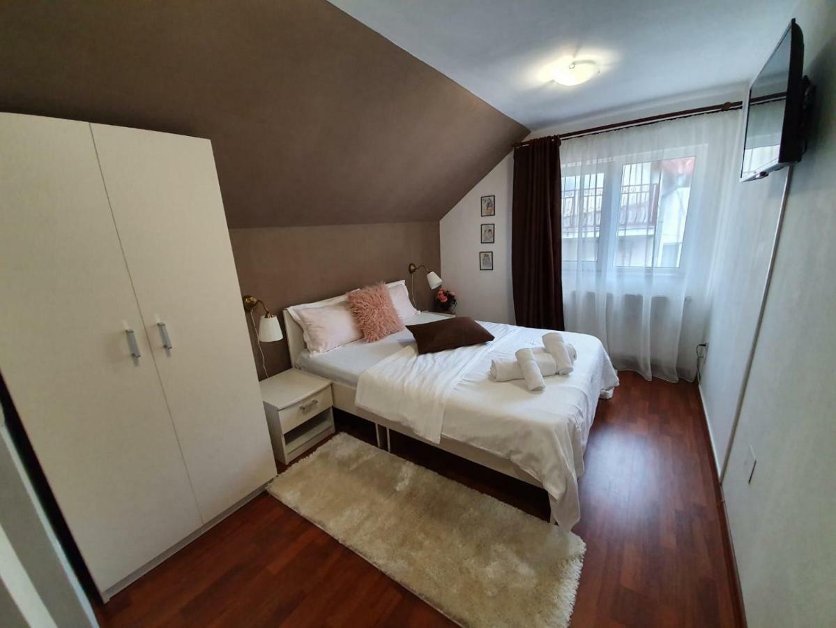 Casa Lucky Hotel Rîşnov Luaran gambar