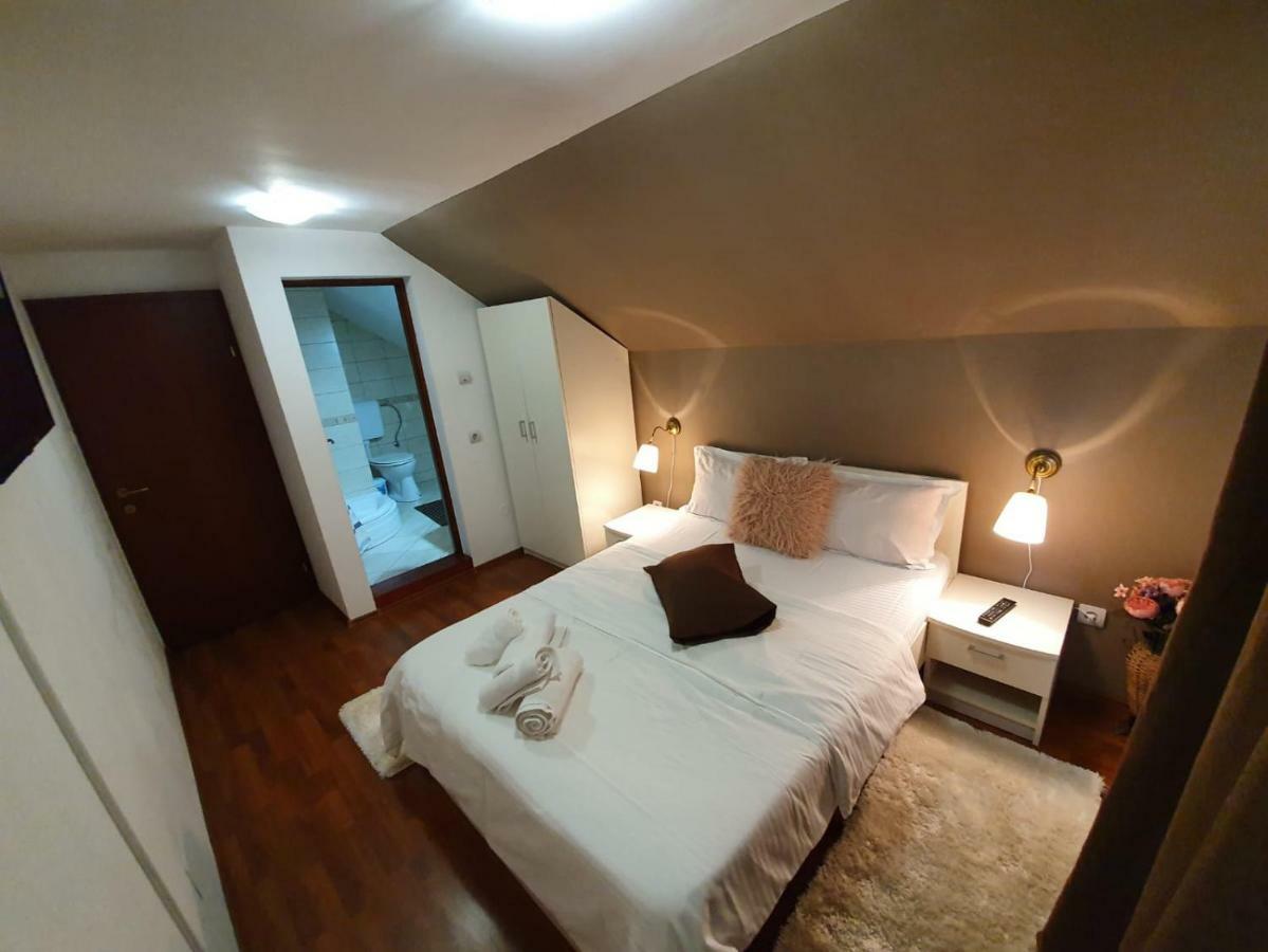 Casa Lucky Hotel Rîşnov Luaran gambar