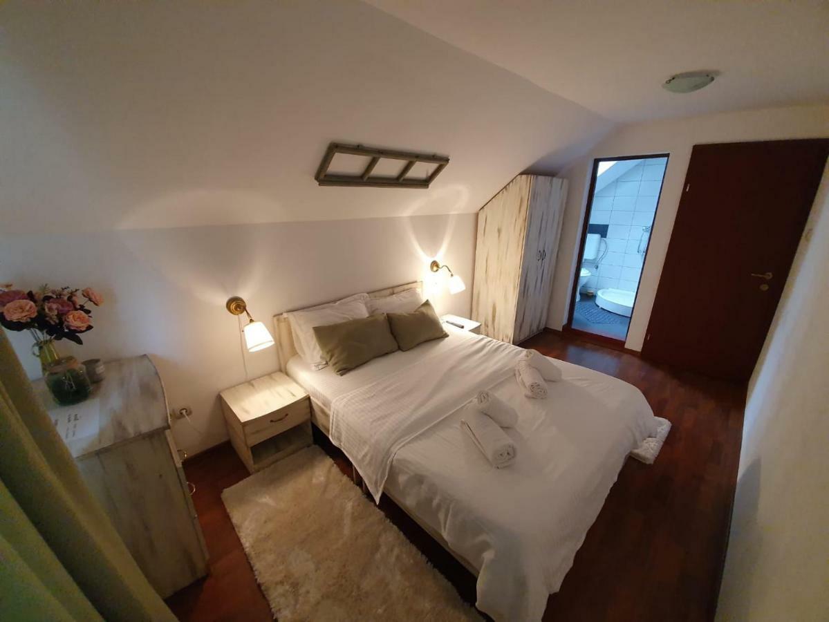 Casa Lucky Hotel Rîşnov Luaran gambar