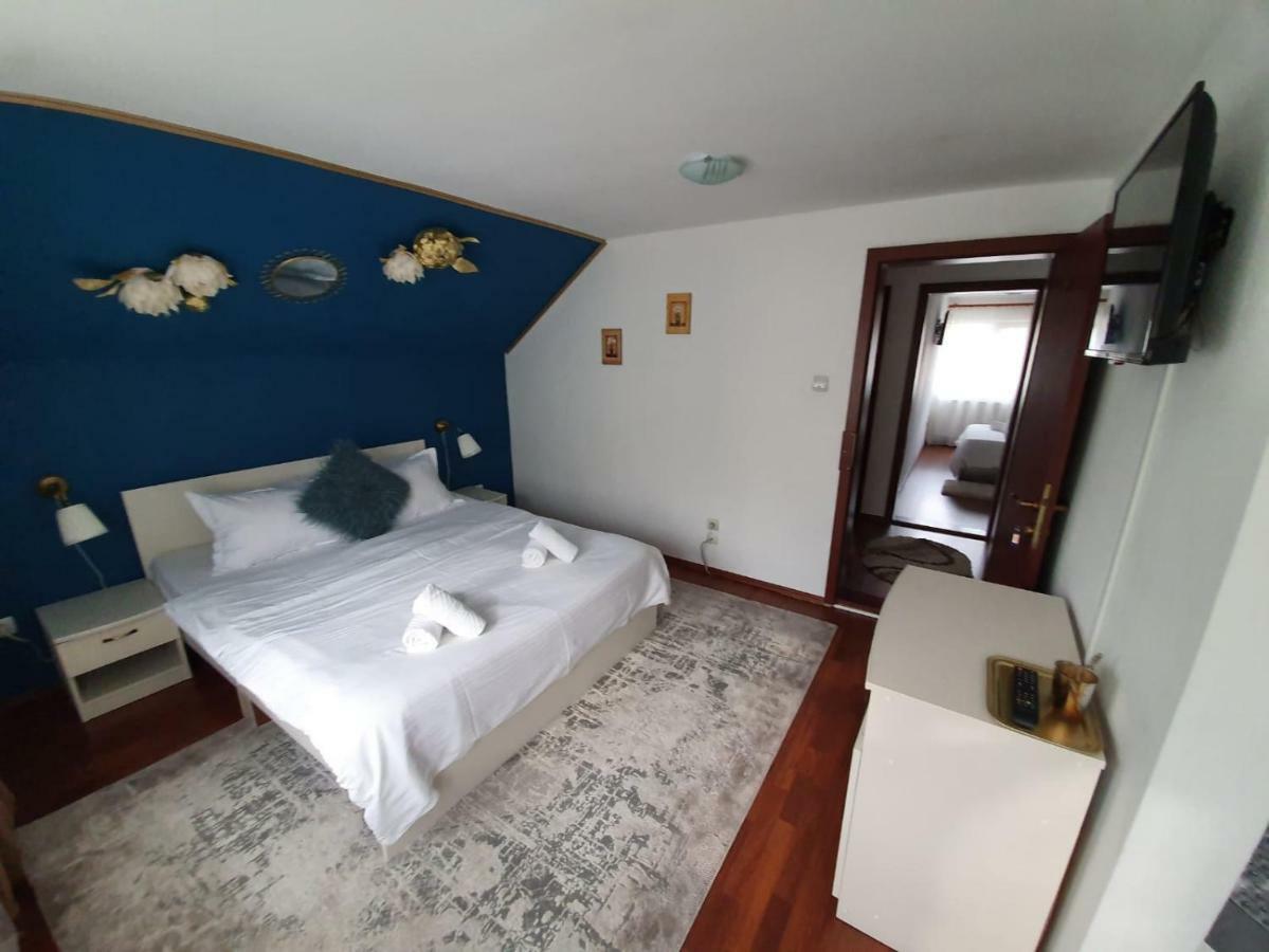 Casa Lucky Hotel Rîşnov Luaran gambar