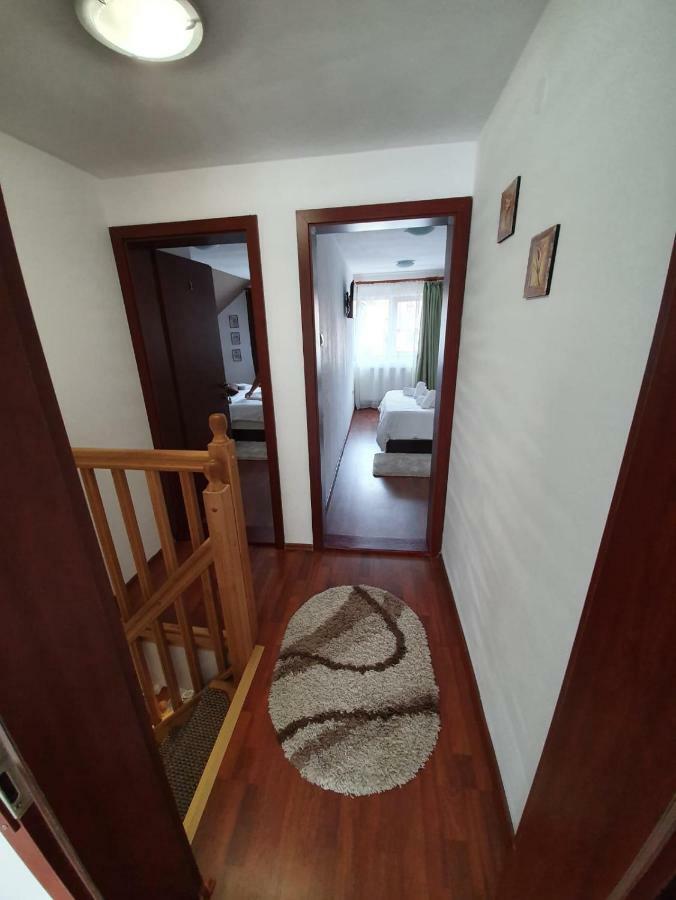 Casa Lucky Hotel Rîşnov Luaran gambar